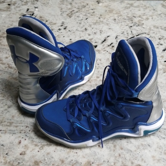 Mens Under Armour basketball sneakers [Size 8.5] - Picture 3 of 3